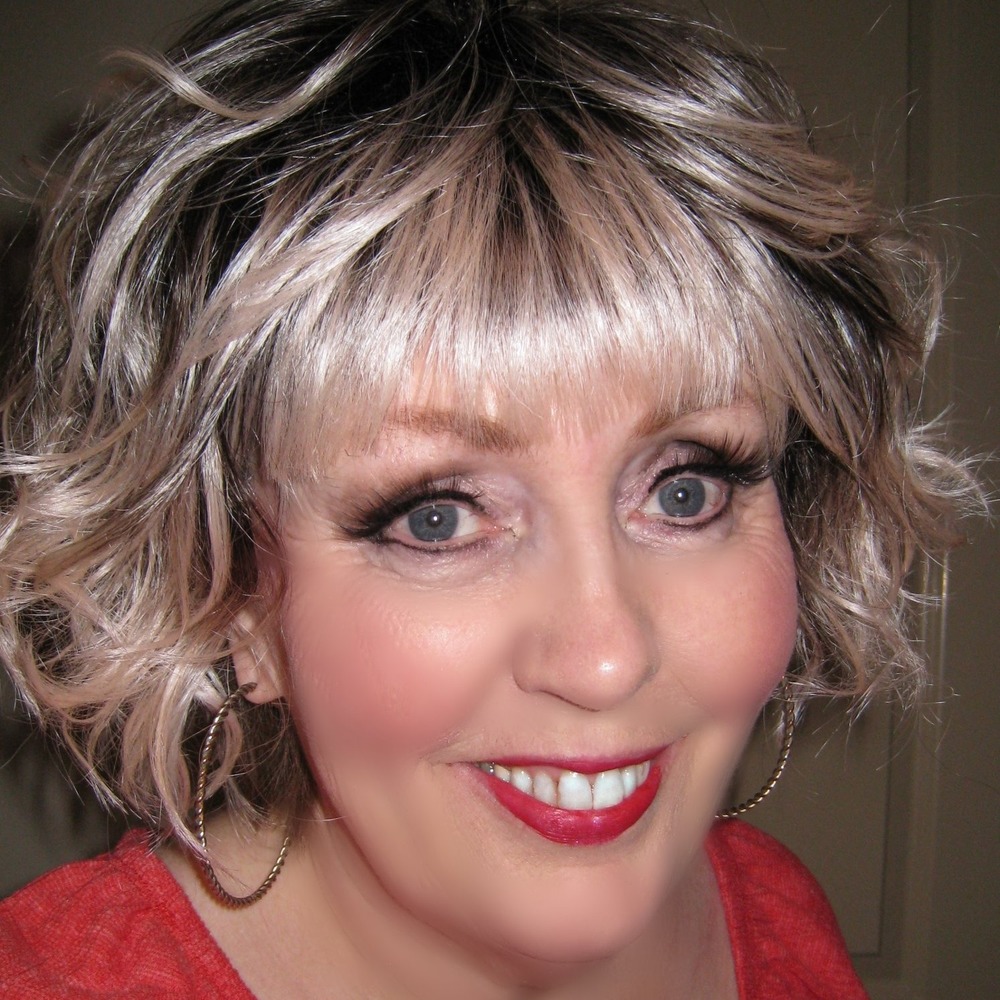 Meet your Posher, Connie